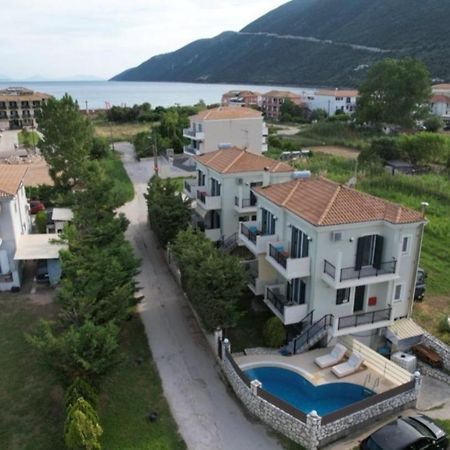 Santa Emelia Aparthotel Vasiliki  Bagian luar foto