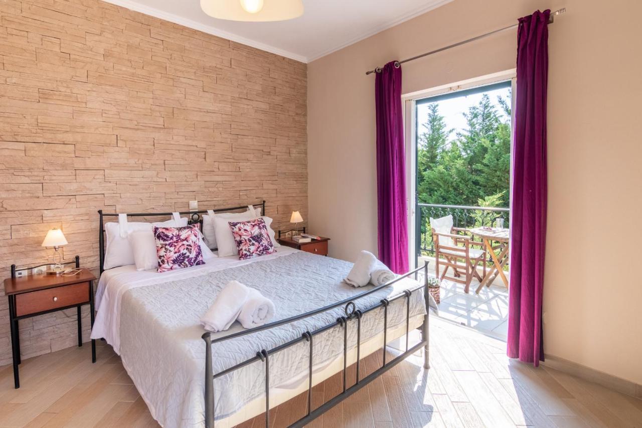 Santa Emelia Aparthotel Vasiliki  Bagian luar foto