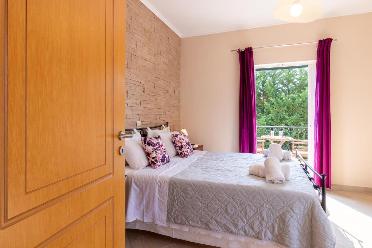 Santa Emelia Aparthotel Vasiliki  Bagian luar foto