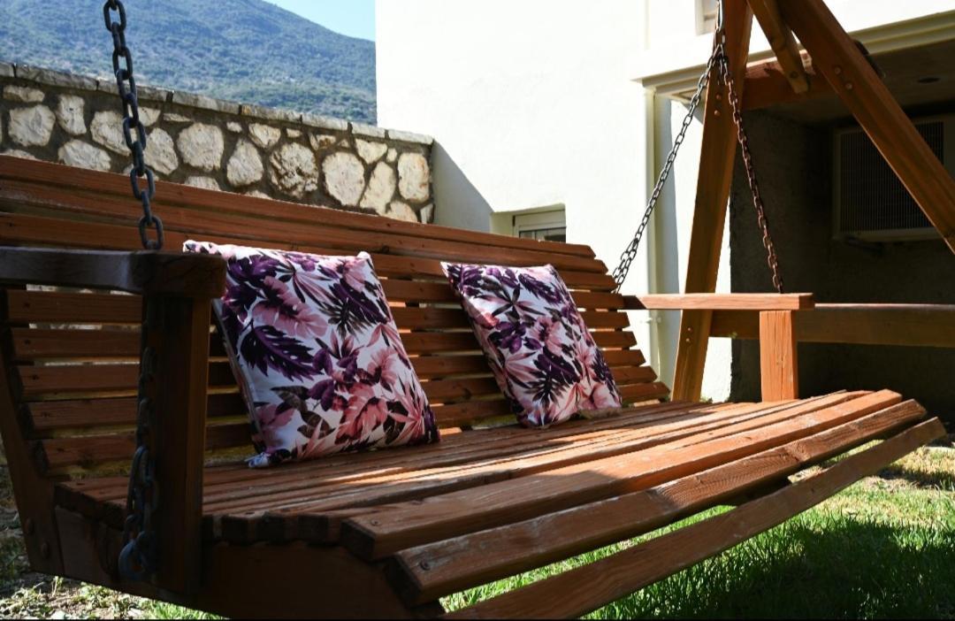 Santa Emelia Aparthotel Vasiliki  Bagian luar foto